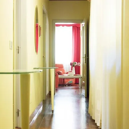 Bed and Breakfast Via Del Carro *